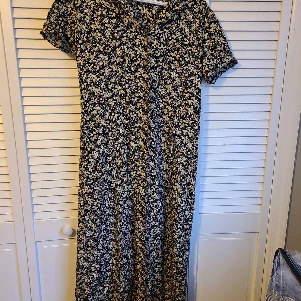 Liz Claiborne  button down dress